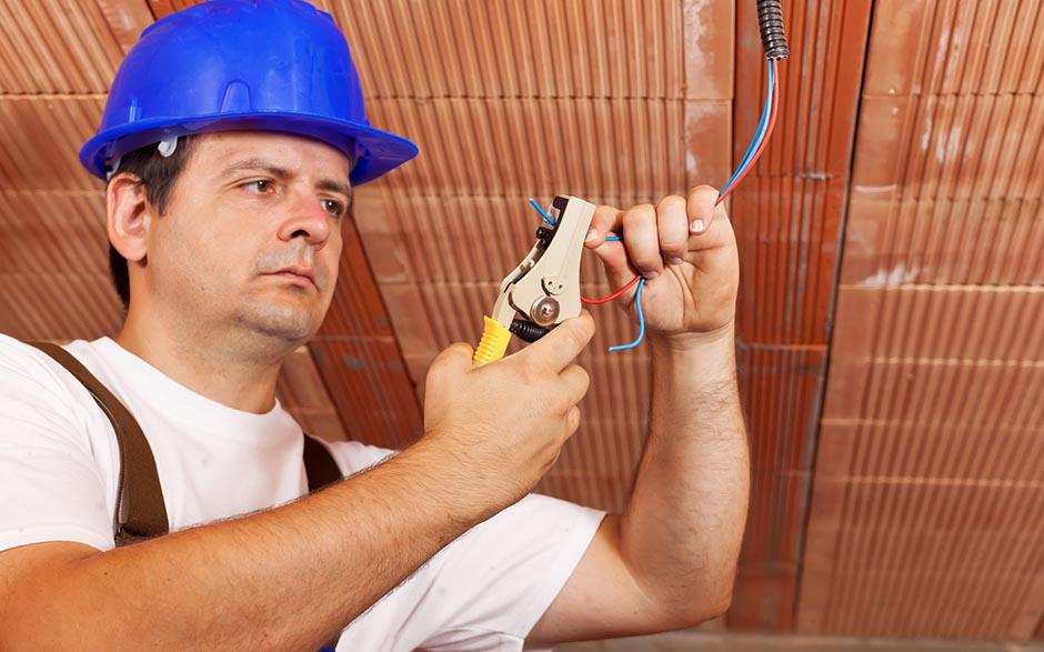 électricien de maintenance Étréchy